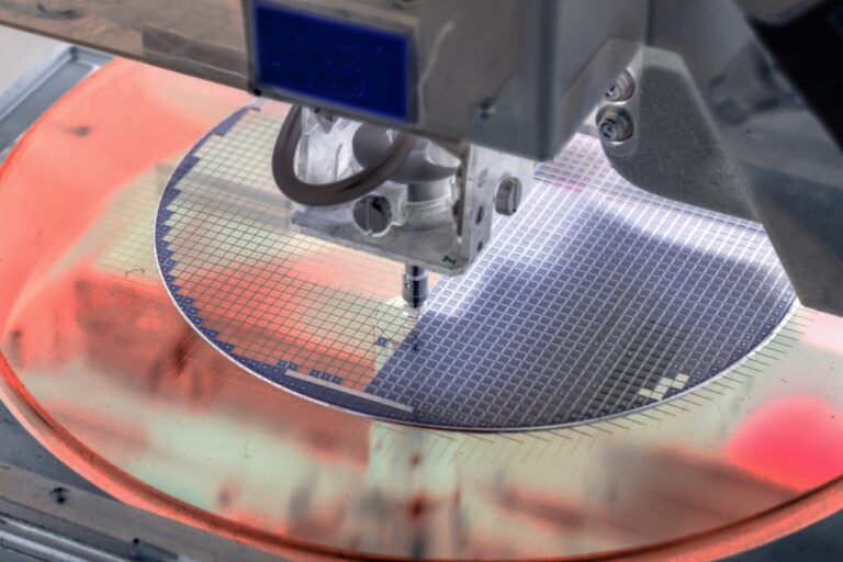 Packaging is shifting from a manufacturing step into a factor that directly affects product performance, integration and reliability, according to Sinolink Securities. Photo: Shutterstock
